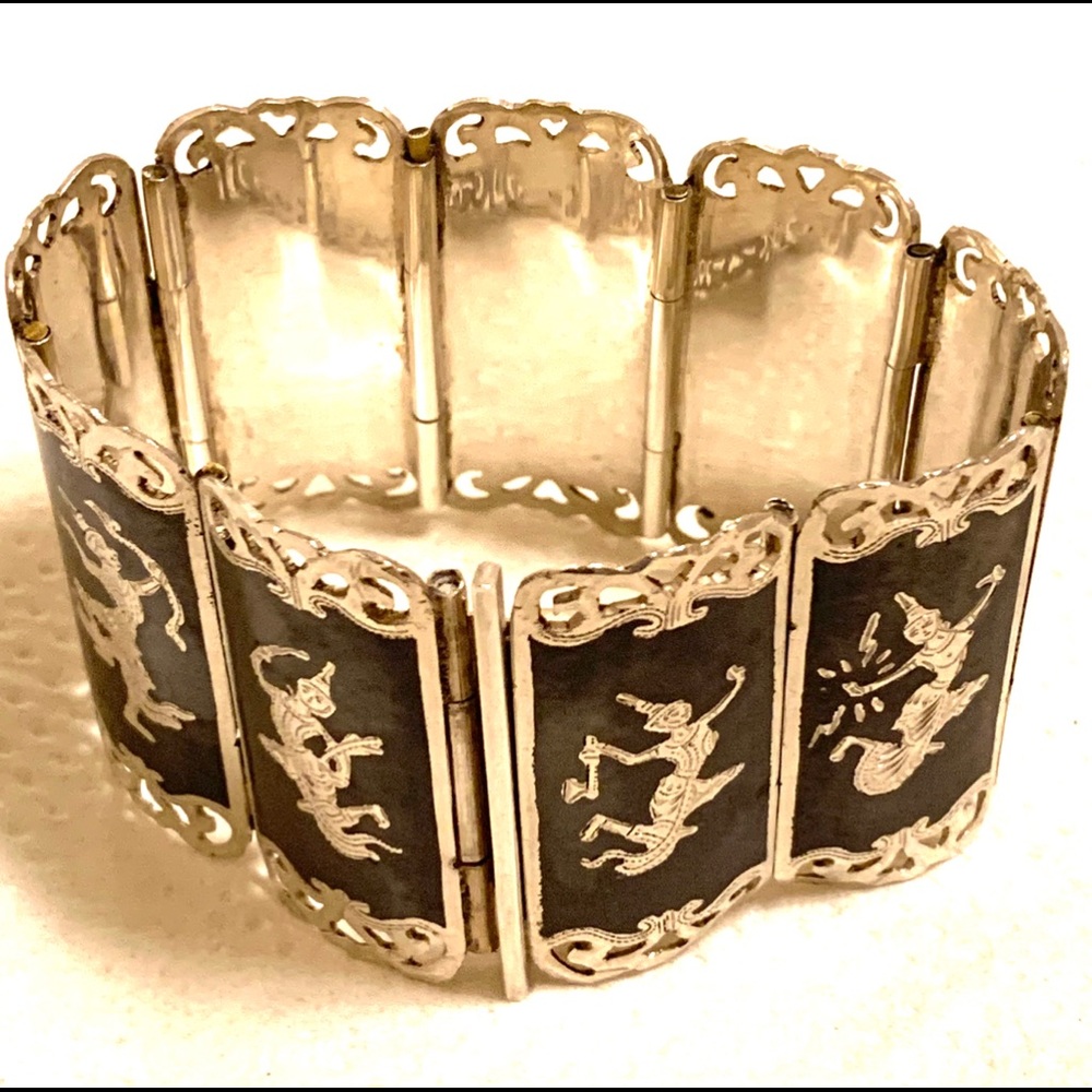 SIAM STERLING SILVER and enamel "NELLO"